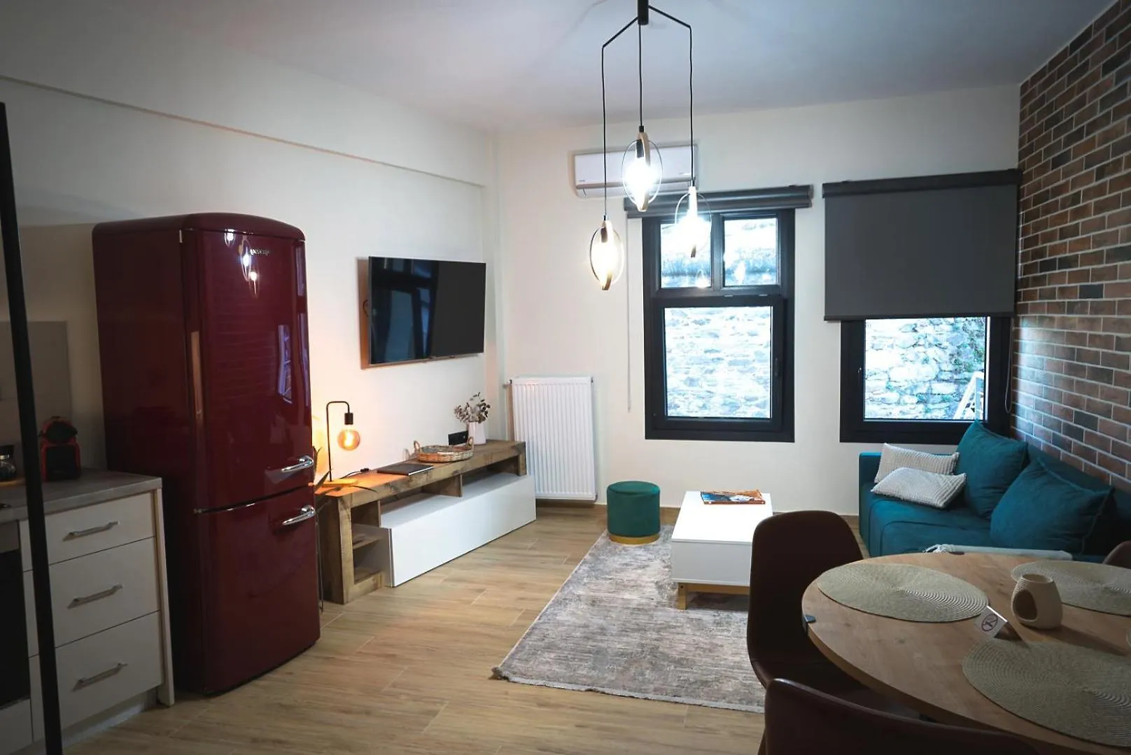 Charis Beyond The Castle Apartment Thessaloniki Greece